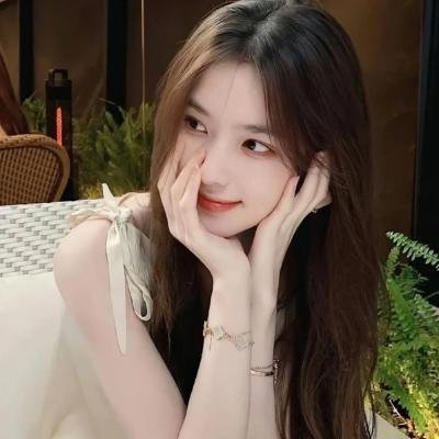 《少女》封面